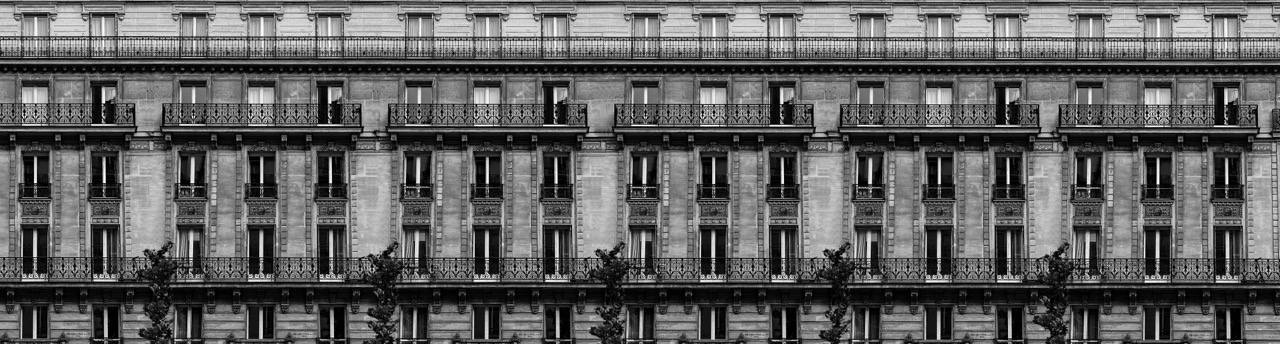 Monumental – View 3